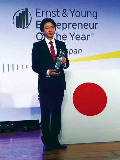 部門大賞を受賞　佐々木 勉