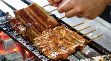 「あがの夢うなぎ」炭火で香ばしく