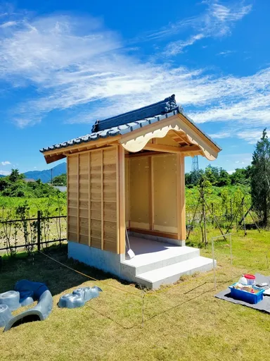完成間近の「うなぎのぼり神社」