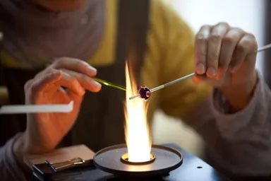 ガラスと一緒に遊びましょ！とんぼ玉作り体験