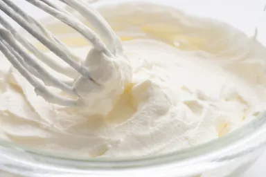 ミルク感たっぷりの生クリーム