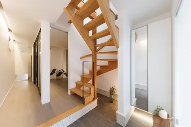 玄関土間ホール