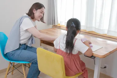 お子様に合わせた高さで勉強