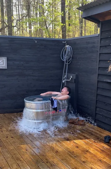 富士山の湧き水で水風呂！