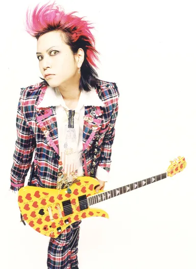 hide　(C)HEADWAX ORGANIZATION CO.,LTD.　　Photo by HIDEO CANNO（CAPS）