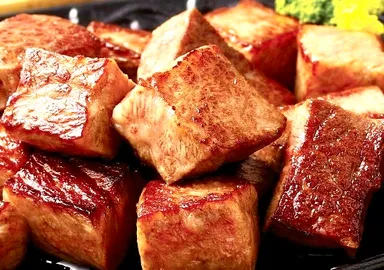 知床牛サイコロステーキ