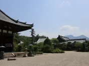 叡福寺と二上山