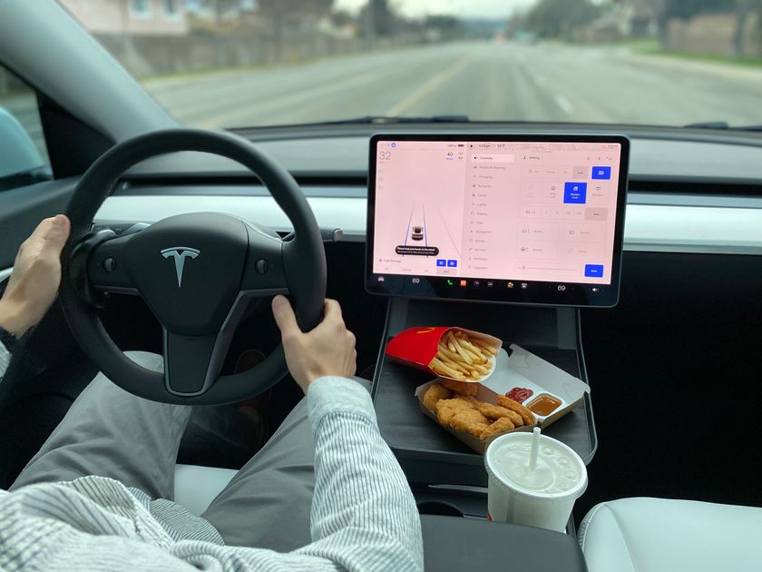 日本で唯一のテスラ専用センタートレイ『TESLA ALSET Tray(アル