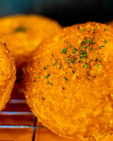 グリーンカレーパン(アップ)