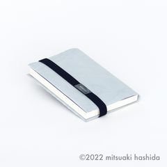 Book cover (デザイン: 橋田 規子)