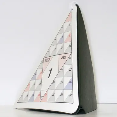 卓上　THE　TRIANGLE