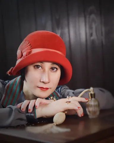 淺井カヨ(C)佐藤桃