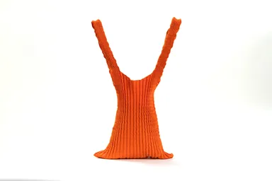 mate-mono のびるバッグ　オレンジ