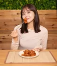 Qoo10 Presents「ドラマ観ながら、なに食べよ？」『エクストリーム・ジョブ』編