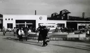 昭和30年頃の敦賀駅前