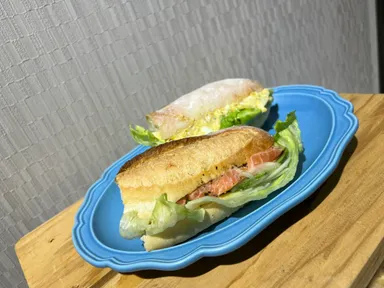 サーモンアボカドサンド・たまごサンド