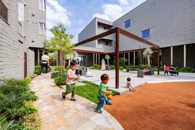 エルミタージュクール 中庭