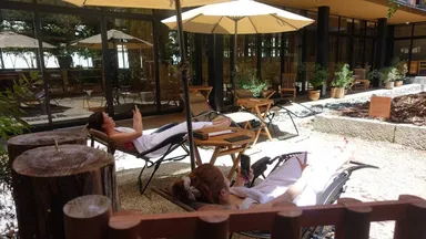 外気浴でめぐり。ととのう時間を