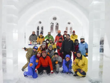 開村前作業員集合写真