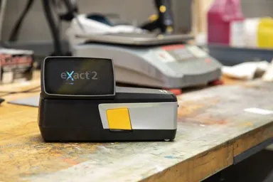 exact 2チルトディスプレイ2