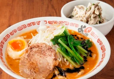 濃厚 焦がし味噌ラーメン、マヨチキご飯