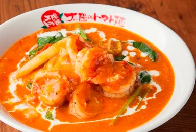 ぷりぷりエビのクリームトマト麺