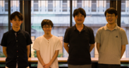 (写真左から KaiRA副会長の加藤さん、会長の三宅さん、スクラムサイン 代表の北村、KaiRA顧問の小島先生)
