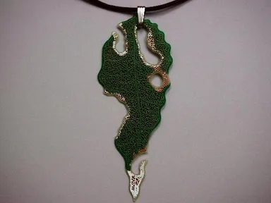 こもれび　銀のペンダント