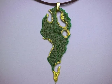 こもれび　金のペンダント