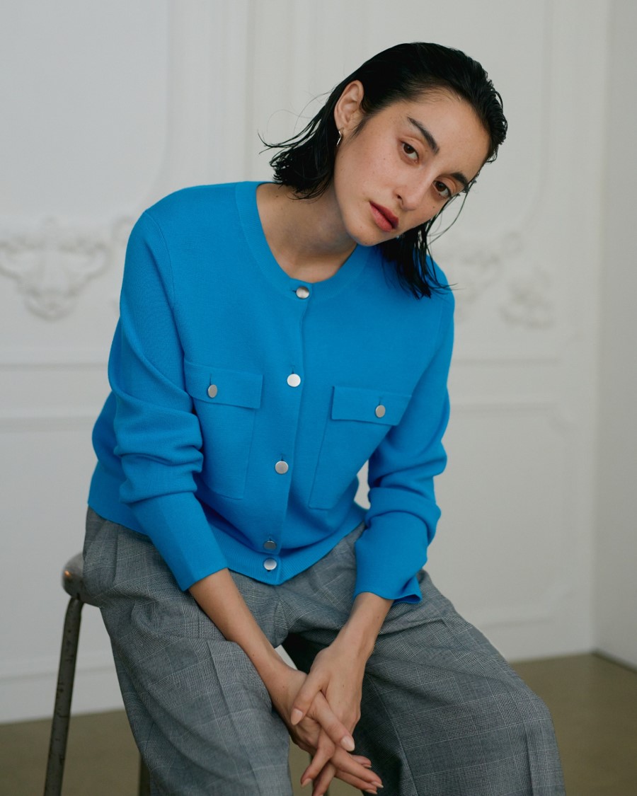 1枚で華やかな存在感。PLSTの今季カーディガンは主役級 ジャケットや