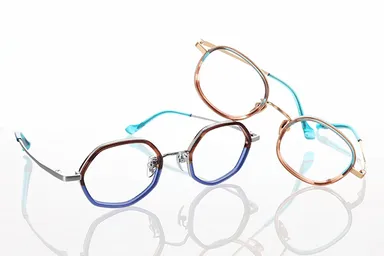 【Less by Kodomo】