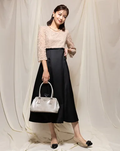 レースドッキングドレス(17,600円)