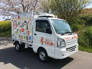 移動スーパーとくし丸車両