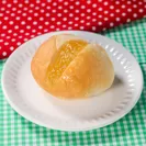 「国産葉とらずりんごジャムパン」税込300円