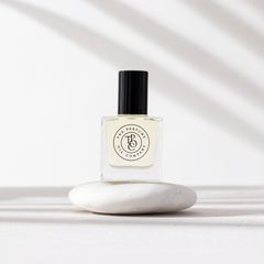 「THE PERFUME OIL COMPANY」デザイナーコレクション12種 各5,500円(税込)