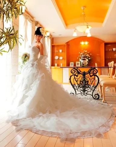 ウエディングドレス イメージ2