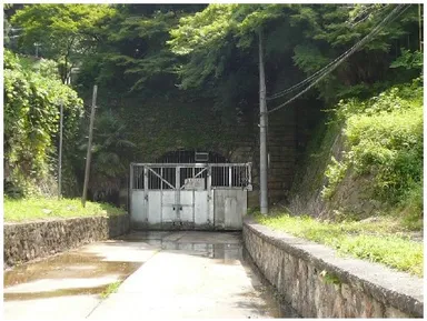 近代化産業遺産　旧生駒トンネル