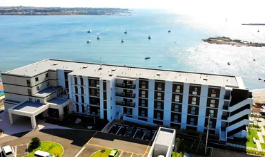 「マゼラン湘南佐島」外観