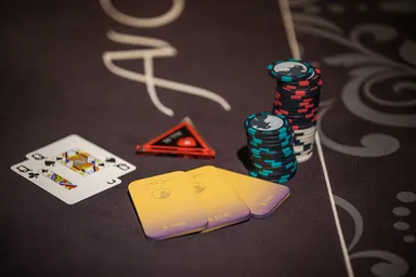 ポーカーテーブル