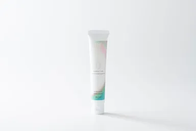 ココン・ラボ　ブランプリュム　ハンドクリーム 40g　￥1,980(税込)