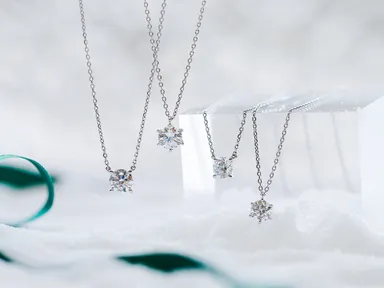 GIA鑑定書付 1ct、0.7ct の大粒のダイヤモンドネックレス2種