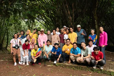 インドネシア 竹藪での映像制作　／写真：冨田了平