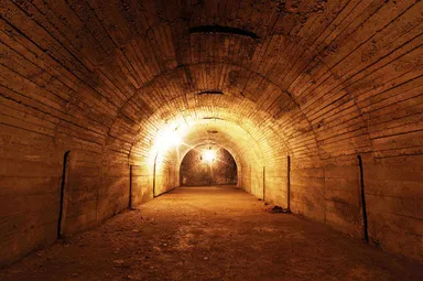 ガイドツアーで入る地下魚雷調整場