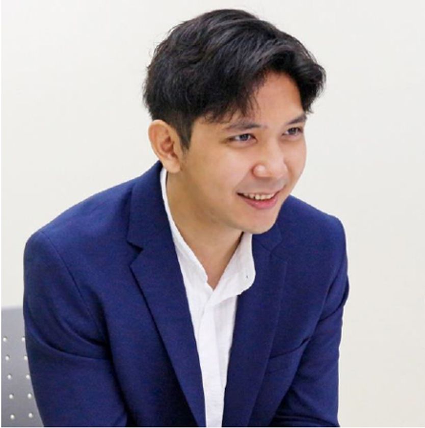 ウメダFM Be Happy！789 新番組スタート！
～「ワールドワイド 5ミニッツ！」を
10月7日（金）から放送開始します～