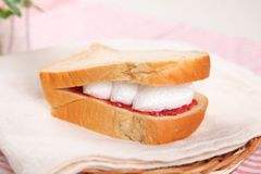 生クリームサンド