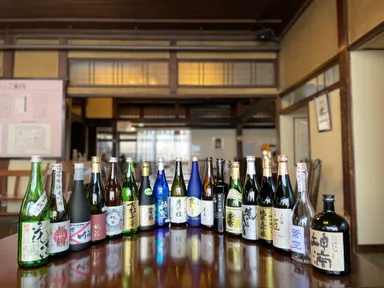 伏見酒蔵の清酒(4合ビン)6本詰め合わせ