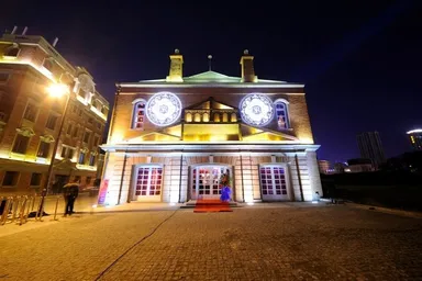 エントランス外観