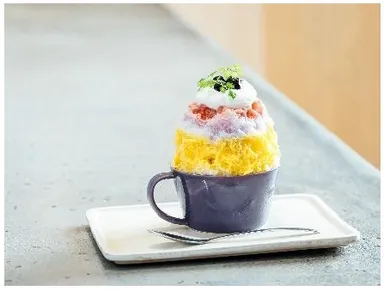 「ほうせき箱」のかき氷（商品例）