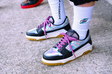 スニーカー：DAN-DAN シルバー(MADE IN PORTUGAL)　￥36,300