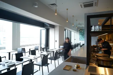 2343 DEPARTMENT_店内写真2